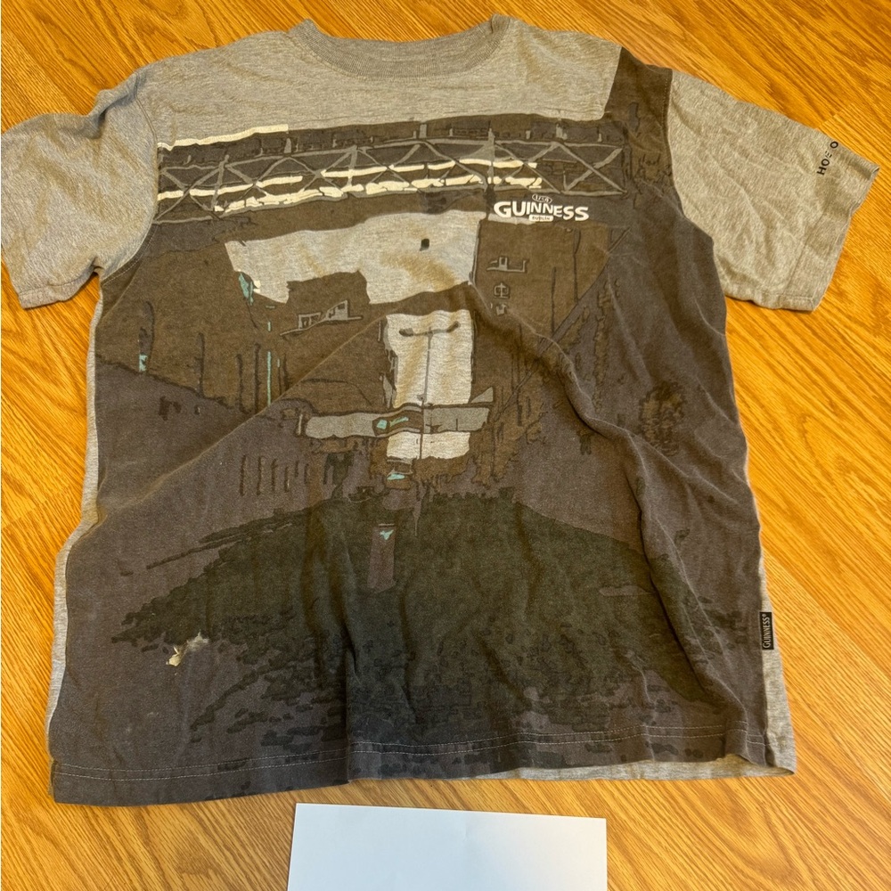 Men’s graphic Guinness T Shirt L/XL